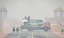 दिल्ली-एनसीआर में हवा जहरीली, एक्यूआई 400 के पार दिल्ली-एनसीआर में हवा जहरीली, एक्यूआई 400 के पार