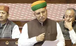 3240 अदालतों और 1272 जेलों में वीडियो कॉन्फ्रेंसिंग सुविधा, 3.81 करोड़ मामलों की ऑनलाइन सुनवाई 3240 अदालतों और 1272 जेलों में वीडियो कॉन्फ्रेंसिंग सुविधा, 3.81 करोड़ मामलों की ऑनलाइन सुनवाई