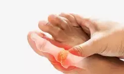 सामान्य नहीं पैर के अंगूठे और जोड़ों में अचानक होने वाला दर्द, आयुर्वेद के पास है समाधान