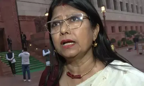 लोकसभा में पास हुआ शांति बिल, महुआ माझी ने बताया खतरनाक लोकसभा में पास हुआ शांति बिल, महुआ माझी ने बताया खतरनाक