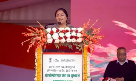 दिल्ली सीएम रेखा गुप्ता ने 100 नई ई-बसों को दिखाई हरी झंडी, दिल्ली से हरियाणा तक इंटरस्टेट ई-बस सेवा भी शुरु की दिल्ली सीएम रेखा गुप्ता ने 100 नई ई-बसों को दिखाई हरी झंडी, दिल्ली से हरियाणा तक इंटरस्टेट ई-बस सेवा भी शुरु की