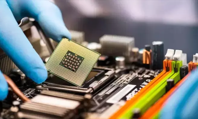 यूपी बनेगा सेमीकंडक्टर हब, 20 हजार वेफर्स क्षमता वाली ओसैट यूनिट की जल्द शुरुआत