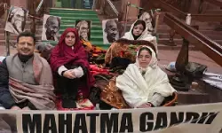 बिल फाड़कर फेंका, बहिष्कार और देर रात धरना,जी राम जी पर संसद में सियासी जंग बिल फाड़कर फेंका, बहिष्कार और देर रात धरना,जी राम जी पर संसद में सियासी जंग