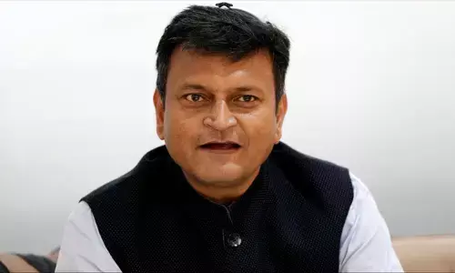 सपा सांसद और टीएमसी विधायक पर अजय आलोक का तीखा पलटवार