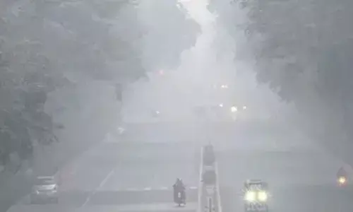 कोहरे-प्रदूषण की डबल मार, दिल्ली-एनसीआर बेहाल