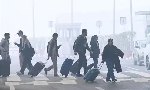 दिल्ली एयरपोर्ट पर कोहरे का कहर, 100 से अधिक उड़ानें रद्द