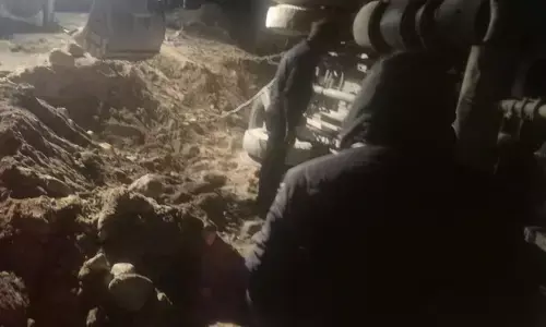 उत्तराखंड: चमोली में डीजल टैंकर हादसा, सड़क पर बहा 12,000 लीटर ऑयल