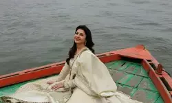 मैंने प्यार किया फेम भाग्यश्री पर चढ़ा बनारस का रंग, गंगा घाट से शेयर कीं खूबसूरत तस्वीरें