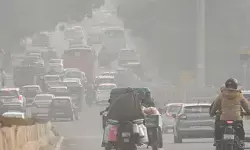 दिल्ली-एनसीआर में कोहरा और प्रदूषण के साथ सर्दी का सितम, एक्यूआई 400 के पार दिल्ली-एनसीआर में कोहरा और प्रदूषण के साथ सर्दी का सितम, एक्यूआई 400 के पार