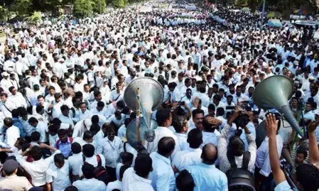 तमिलनाडु: वरिष्ठ शिक्षक स्टालिन सरकार के खिलाफ खोलेंगे मोर्चा,  26 दिसंबर को वेतन असमानता को लेकर राज्यव्यापी विरोध प्रदर्शन का किया ऐलान