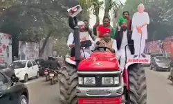 कोडीन सिरप को लेकर सपा का हल्ला बोल, ट्रैक्टर पर सवार होकर यूपी विधानसभा पहुंचे विधायक