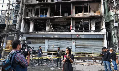 बांग्लादेश में अब मीडिया भी कट्टरपंथी ताकतों के निशाने पर