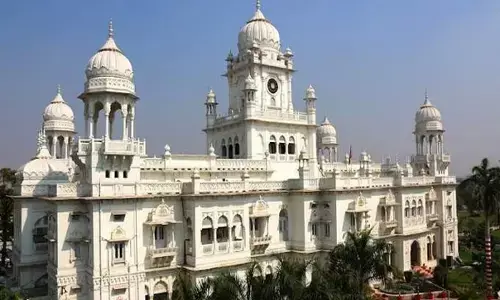 केजीएमयू में महिला डॉक्टर से अवैध धर्मांतरण का प्रयास, आरोपी सस्पेंड, परिसर में प्रवेश पर रोक