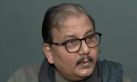 राहुल गांधी पीएम मोदी जैसी भाषा तो नहीं बोलते, नितीन नबीन के बयान पर मनोज झा का पलटवार