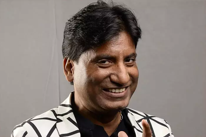 यादों में गजोधर भैया : बेजान चीजों को इंसानी आवाज देने वाले राजू, हंसी से लोटपोट हो जाते थे लोग यादों में गजोधर भैया : बेजान चीजों को इंसानी आवाज देने वाले राजू, हंसी से लोटपोट हो जाते थे लोग