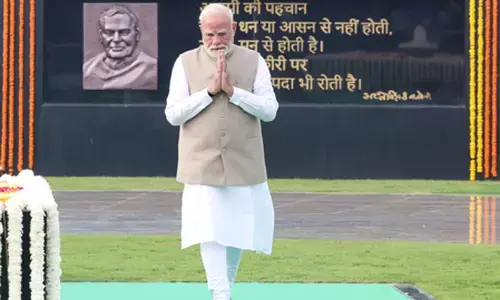 अटलजी की जयंती पर पीएम मोदी का नमन