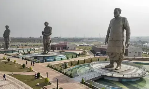 पीएम मोदी ने लखनऊ में ‘राष्ट्र प्रेरणा स्थल’ का उद्घाटन किया, तीन मूर्तियों का किया अनावरण