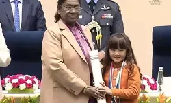 राष्ट्रपति ने नौ साल की एस्थर लालदुहावमी ह्नामटे को बाल शक्ति पुरस्कार से किया सम्मानित