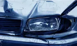 पुणे-सोलापुर हाईवे पर तड़के लूट, कार रोककर आराम कर रहे परिवार से 1.75 लाख के गहने छीने