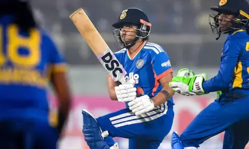 शेफाली वर्मा की तूफानी बल्लेबाज़ी से भारत ने सीरीज जीती