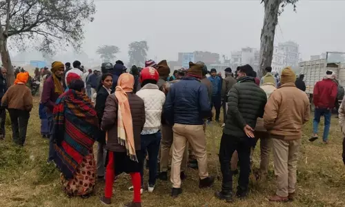 गोरखपुर कॉलेज में दिनदहाड़े छात्र की गोली मारकर हत्या, इलाके में दहशत गोरखपुर कॉलेज में दिनदहाड़े छात्र की गोली मारकर हत्या, इलाके में दहशत
