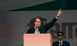 प्रियंका गांधी वाड्रा का ऐलान- मनरेगा मजदूरों के अधिकार की हर हाल में रक्षा होगी