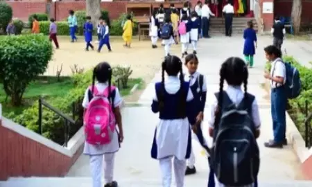 बढ़ती ठंड के कारण जिला प्रशासन का बड़ा फैसला, रांची में 27 से 31 दिसंबर तक सभी स्कूल बंद