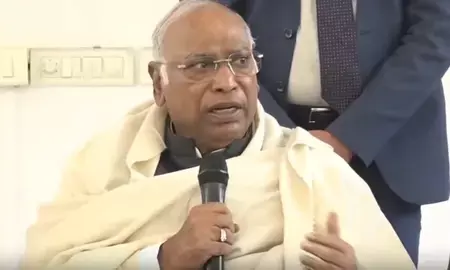 राहुल गांधी भविष्यवाणी कर चुके हैं , मोदी सरकार को मनरेगा दोबारा बहाल करना होगा: सीडब्ल्यूसी बैठक में बोले खरगे