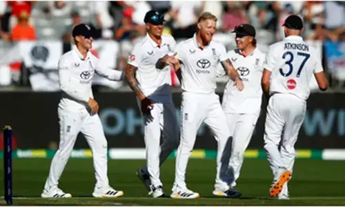 मेलबर्न में ऐतिहासिक जीत: इंग्लैंड ने एशेज के चौथे टेस्ट में ऑस्ट्रेलिया को हराकर 18 टेस्ट का खत्म किया सूखा