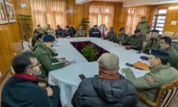 नए साल पर श्री माता वैष्णो देवी में श्रद्धालुओं की भारी भीड़ की संभावना, रियासी एसएसपी ने की समीक्षा