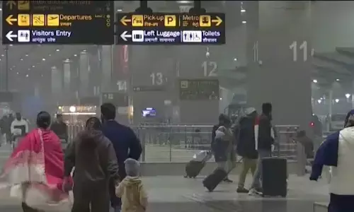 उत्तर भारत में कोहरे का कहर : 600 उड़ानें प्रभावित, 100 से अधिक ट्रेनें लेट