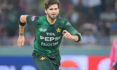 बीबीएल 15 से बाहर हुए शाहीन अफरीदी, अब लौटना होगा लाहौर