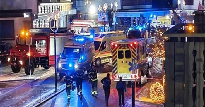 स्विट्जरलैंड में नए साल का जश्न मातम में बदला: क्रैन्स-मोंटाना में भीषण धमाका, 40 से ज्यादा की मौत, 100 घायल