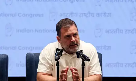 इंदौर में दूषित पानी मामले को लेकर भाजपा सरकार पर भड़के राहुल गांधी, कहा -इंदौर में पानी नहीं, जहर बांटा गया इंदौर में दूषित पानी मामले को लेकर भाजपा सरकार पर भड़के राहुल गांधी, कहा -इंदौर में पानी नहीं, जहर बांटा गया