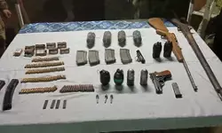 मणिपुर सुरक्षाबलों ने दो आतंकवादियों को किया गिरफ्तार, भारी मात्रा में गोला-बारूद बरामद