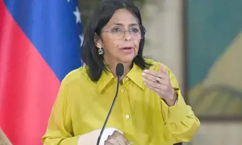 वेनेजुएला की अंतरिम राष्ट्रपति बनी डेल्सी रोड्रिगेज़, जानिए किन अहम पदों पर कर चुकी हैं काम वेनेजुएला की अंतरिम राष्ट्रपति बनी डेल्सी रोड्रिगेज़, जानिए किन अहम पदों पर कर चुकी हैं काम