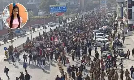 उत्तराखंड : अंकिता भंडारी मामले में विभिन्न संगठनों और राजनीतिक दलों ने सीएम आवास का किया घेराव, सीबीआई जांच की मांग की