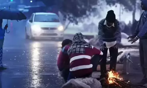 पहाड़ों से मैदान तक ठंड का कहर, कश्मीर-हिमाचल में पारा माइनस; उत्तर भारत घने कोहरे में लिपटा