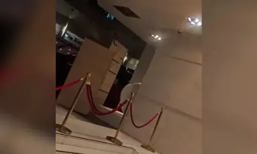 दिल्ली के नामी होटल में 12वीं मंजिल से छलांग लगाकर प्रॉपर्टी डीलर ने की खुदकुशी दिल्ली के नामी होटल में 12वीं मंजिल से छलांग लगाकर प्रॉपर्टी डीलर ने की खुदकुशी