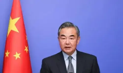 अमेरिका पर फूटा चीन का गुस्सा, विदेश मंत्री बोले- एक देश दुनिया का जज होने का दावा नहीं कर सकता