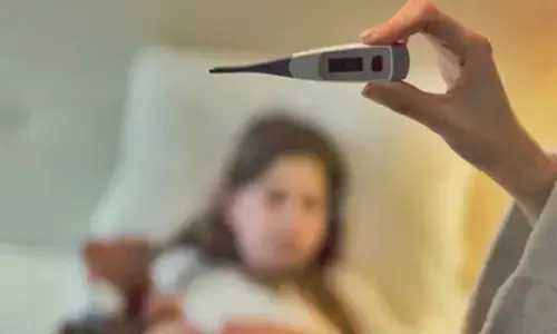 आपकी ये गलती बन सकती है टाइफाइड का कारण? आयुर्वेद से जानिए बचाव के उपाय