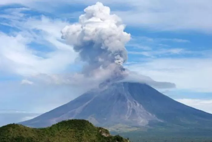 फिलीपींस में मेयोन ज्वालामुखी के अलर्ट का स्तर लेवल-3 पर पहुंचा फिलीपींस में मेयोन ज्वालामुखी के अलर्ट का स्तर लेवल-3 पर पहुंचा