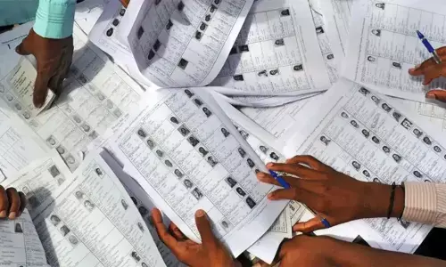 गौतमबुद्ध नगर में एसआईआर की फाइनल लिस्ट आई सामने, जिले में हटाए गए 4 लाख से ज्यादा वोट गौतमबुद्ध नगर में एसआईआर की फाइनल लिस्ट आई सामने, जिले में हटाए गए 4 लाख से ज्यादा वोट