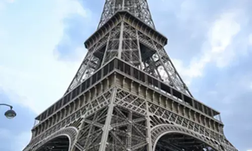 फ्रांस में किसानों का विरोध प्रदर्शन, ईयू-मार्कोसुर समझौते को लेकर लोगों में नाराजगी