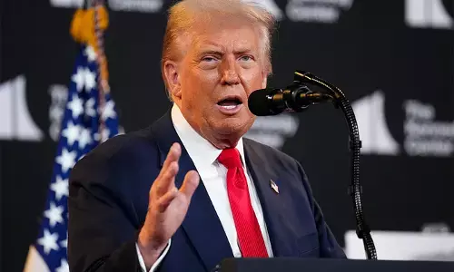 डोनाल्ड ट्रंप ने जारी की तस्वीर, खुद को बताया वेनेजुएला का कार्यवाहक राष्ट्रपति