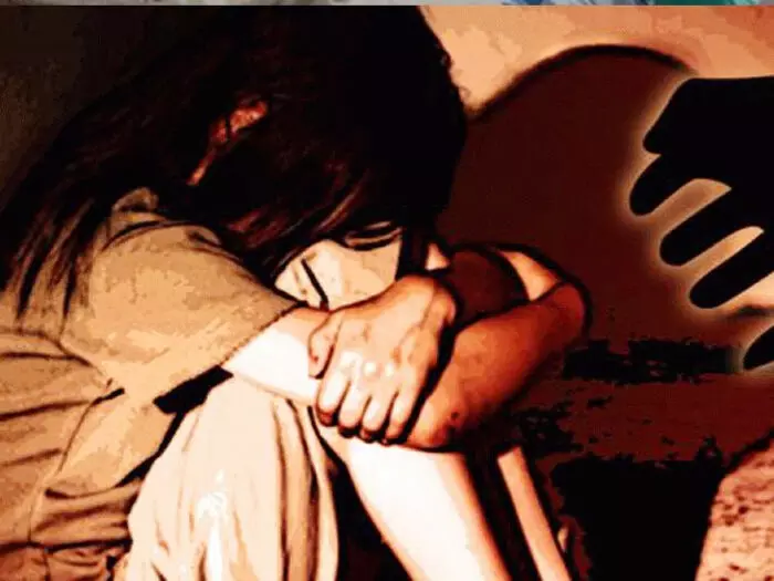 खगड़िया में मासूम से दुष्कर्म और हत्या, गुस्से में सड़कों पर उतरे लोग खगड़िया में मासूम से दुष्कर्म और हत्या, गुस्से में सड़कों पर उतरे लोग