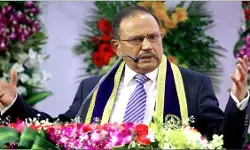 युवाओं से संवाद में एनएसए अजीत डोभाल बोले, किसी देश का मनोबल तोड़ने के लिए लड़े जाते हैं युद्ध