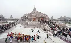 अयोध्या राम मंदिर परिसर की सुरक्षा में सेंध, नमाज पढ़ते हिरासत में लिया गया कश्मीरी युवक
