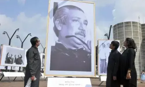 ढाका यूनिवर्सिटी में अब मुजीबुर रहमान हॉल का बदलेगा नाम, कहलाएगा उस्मान हादी हॉल