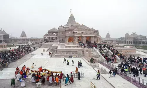 अयोध्या राम मंदिर परिसर की सुरक्षा में सेंध, नमाज पढ़ते हिरासत में लिया गया कश्मीरी युवक